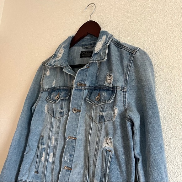 Women's Denim Distressed Jean Jacket Size Medium - Picture 3 of 10
